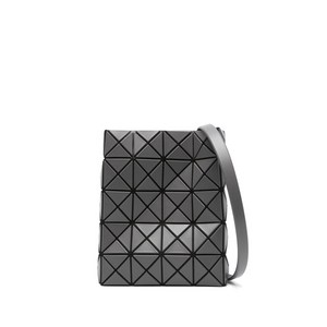 바오바오이세이미야케 프리즘 매트 숄더 백