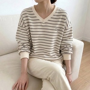 데일리앤 더스트 여성 루즈핏 자수 레터링 긴팔 맨투맨 기본 면 스트라이프 티셔츠 봄