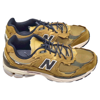 New Balance 解構破壞鞋扣運動鞋 2002R