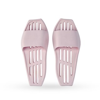 핑크 욕실화 사용 모습