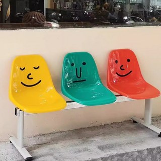 야외벤치 버스정류장의자 공원 카페 웨이팅 의자 철제 플라스틱 벤치 스티커