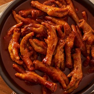 푸짐한 통뼈닭발