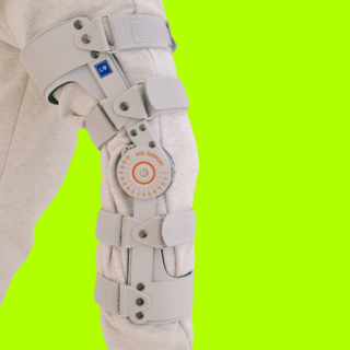 엘초이스 전방십자인대 무릎보조기로 문제 해결하기