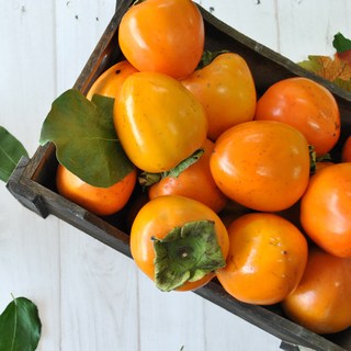 영양듬뿍 달콤하게 익혀먹는 대봉감 2kg / 2개 구매시 500g추가발송, 1박스, 대봉감 (10과내외)/2개 구매시 500g발송