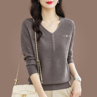 ROYALBELLE 여성 브이넥 버튼디테일 긴팔 니트 스웨터