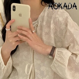 AOKADA 프렌치 레이스 자수 플라워 라운드넥 블라우스 프릴블라우스