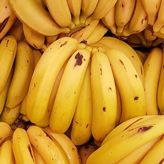 [대박과수원] 바나나 S 사이즈 한 손에 쏙 달콤하고 부드러운 간식 송이당 1kg, 1개, 바나나 S사이즈 2송이
