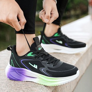 4. 캐나다 런닝화 ..