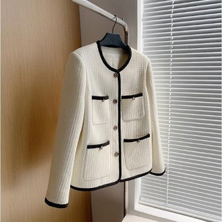 아이보리 노카라 라운드 배색 트위드 코디 오피스룩 패셔너블 여름 아이템 기본 아이템 자켓