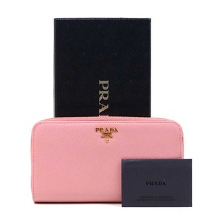 샤넬 장지갑 사용 모습