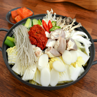 매운곱창가득전골 얼큰하고 찐한 사골육수 밀키트 맛집 2-3인 캠핑요리 소곱창전골 우동사리제공, 1개