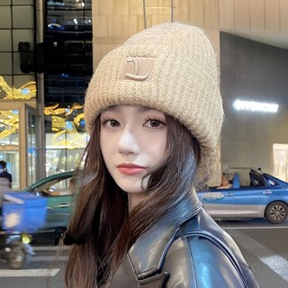 아크네스튜디오비니