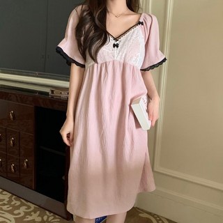 싱싱덴덩 여성잠옷세트 여름 반팔티 브이넥 텐셀 면 자체 브라 패드 하프 기장 레이스레이스 잠옷원피스