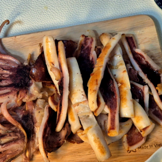 집앞산지 쫄깃 오동통 반건조 오징어, 1개, 600g ~700g (10미)