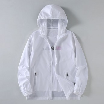 몽클레어 바람막이: 겨울철 스타일 & 기능성 완벽 조화, 인기 모델 7가지 분석 4 몽클레어바람막이-추천-상품