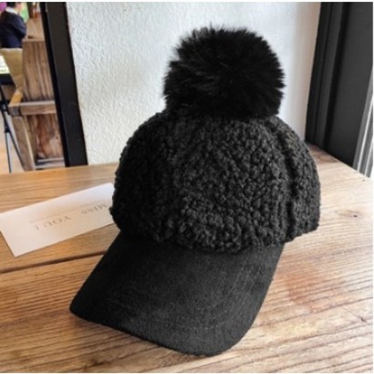 보슈 여성 겨울 양털 뽀글이 방울 털모자 캡 방한 모자