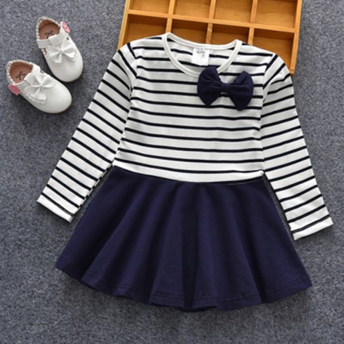 2023년 가성비 최고 온요네안도라팀복 - 앨리홈 네이비라인원피스