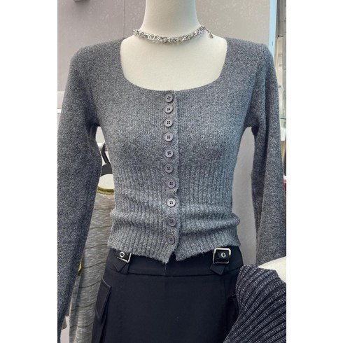 여성복 가을 한국판 스퀘어넥 싱글 버튼 슬림 긴 허리 긴팔 니트 상의 여