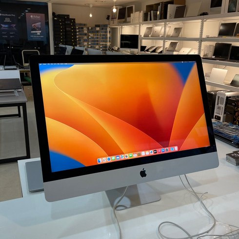 아이맥중고 - 2020 아이맥 i7-3.8GHz 인텔 i7 (27인치 Retina 5K 40GB RAM) IMAC / RP5500XT