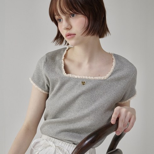 론론 - [셀럽착용] 론론 LACE SQUARE HEART NECK SHORT SLEEVE GREY