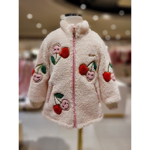 프렌치캣2 화이트 앵두 뽀글이 자켓 CH 코트 패딩 점퍼 아우터 Q25DSJ060N