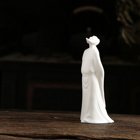 2023년 가성비 최고 장식장 - 창의 백자 수공예품 도자기 시선 이백 고대 시인 선의 서재 거실 현관 가구 장식품, 1