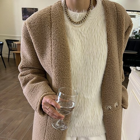 2023년 가성비 최고 부클코트 - [난닝구]쿠버토 양털코트