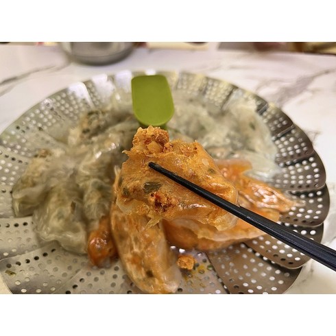 26년 전통 귀빈정 명품 감자피 쫄깃 쫀득 투명피 김치만두 (40-48개) 고향 만두찜, 1개