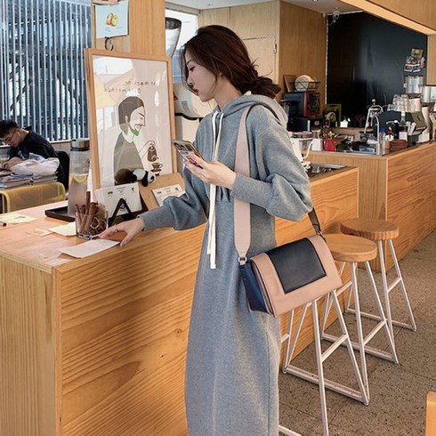 프모프르 후드 긴팔 원피스 여 루즈핏 날씬해 보이는 롱원피스 가을 겨울원피스
