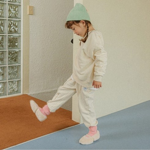 해피버스 상하복 클로버맨투맨셋업 아이보리