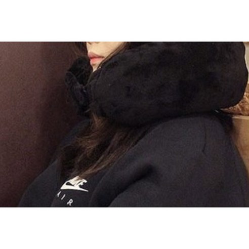 애니나라 헬로캣 멀티 목쿠션 - 품질 좋은 벨벳과 벨로아 재질을 사용한 멀티 목쿠션