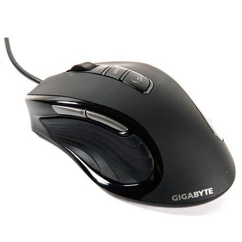 기가바이트 GM-M6980X 레이저 마우스로 게임의 경계를 뛰어넘으세요.