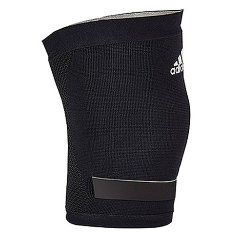 아디다스 에어로레디 무릎 보호대는 무릎을 효과적으로 보호하기 위해 디자인된 제품입니다.