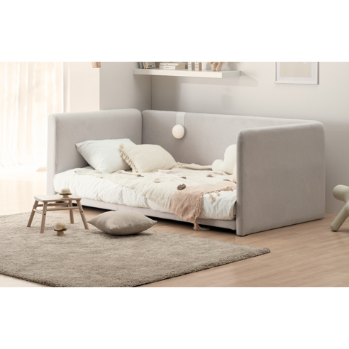 레이디가구 레브 데이베드: 슬림하고 안전한 패브릭 아기침대로 밤잠 설치는 육아 탈출!