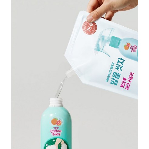 상쾌하고 건강한 발을 위한 온더바디 코튼풋 발을씻자 풋샴푸 자몽민트향