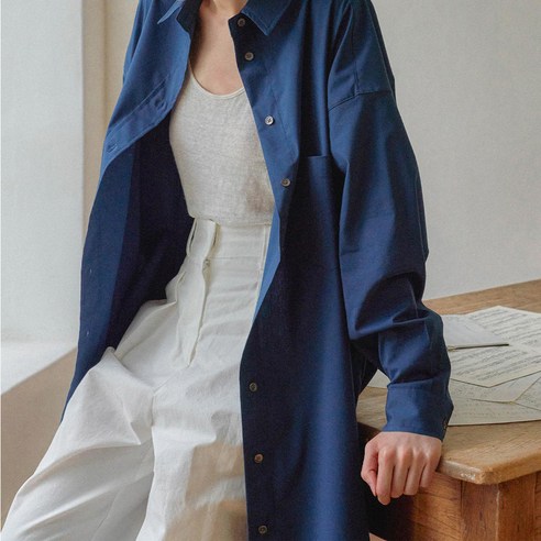 女  時尚  服裝  下裝  長褲  成年女性  成年女性  婦女  女人  淑女