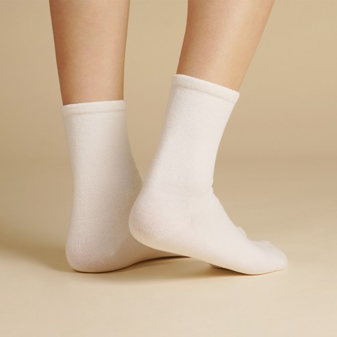 발에 자유를, 겨울엔 포근함을 - 삭피엔스 무압박 양말