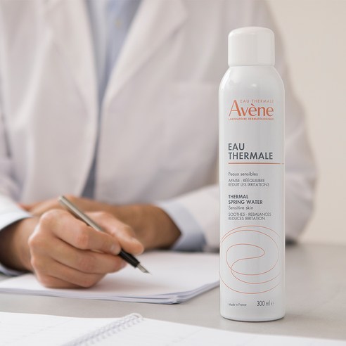 아벤느 오 떼르말 온천수 미스트: 민감한 피부에 전하는 촉촉한 생명의 물