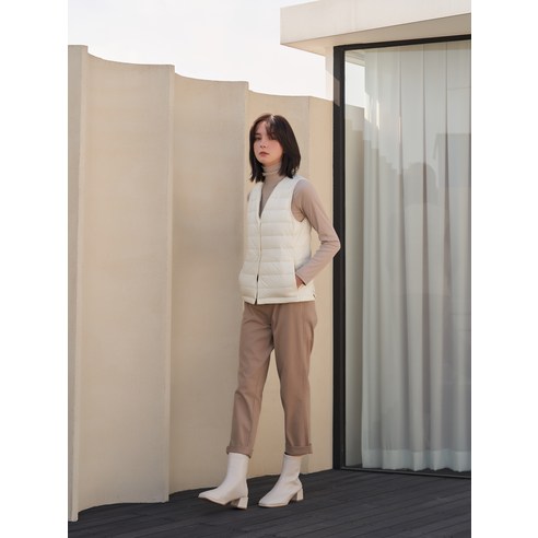 ELLE PARIS 여성용 경량 넥 변형 패딩 조끼: 스타일과 편안함을 동시에!