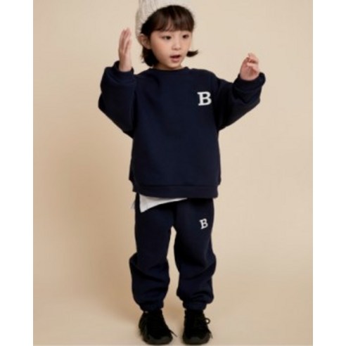 孩子們  時尚  男孩  女孩  常見  服裝  上衣  下裝  褲子  集