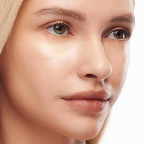 피부 속부터 차오르는 광채, 맥 스튜디오 래디언스 세럼 파워 파운데이션