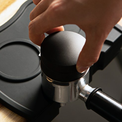 칼딘 디스트리뷰터 푸쉬 탬퍼 플랫 58mm - 커피 애호가를 위한 필수 아이템