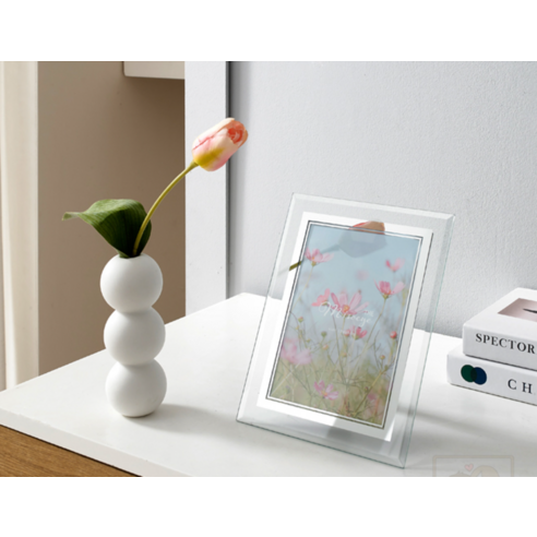 추억을 담아 빛내는 크리스탈 유리액자