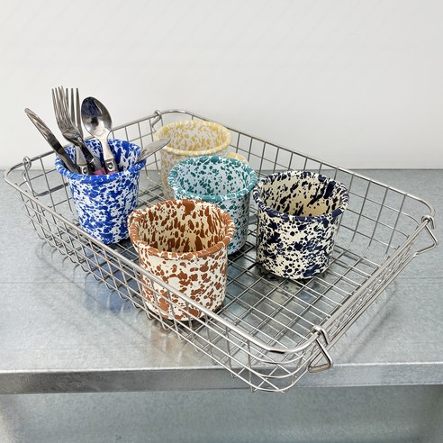 깔끔함과 실용성을 더한 마법의 와이어 바스켓