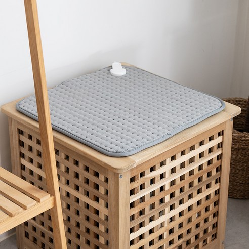브루노 극세사 1인용 온열방석, 할인가격 27,900원, 39,900원, 할인율 30%, 로켓배송, 무료 배송, 45x45 사이즈, 극세사 재질