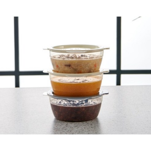 편리하고 내구성 있는 이지앤프리 냉동 국 보관용기로 냉장고를 정돈하고 식재료의 신선도를 유지하세요.