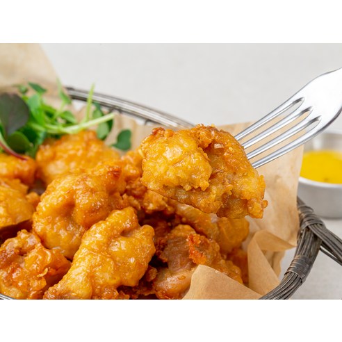 풍성한 맛과 영양, 편리한 구매가 돋보이는 곰곰 닭다리 순살치킨가라아게