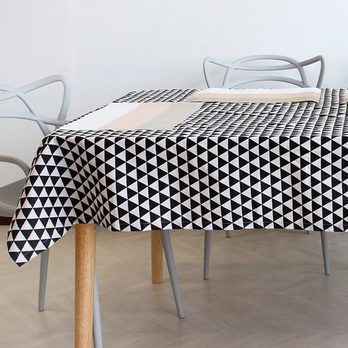 리빙엠 북유럽 테이블보 삼각, 블랙, 4인(140 x 180 cm)