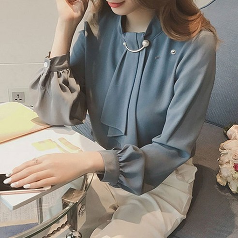 포플러앤씨 아리 타이리본 블라우스 진주코사지