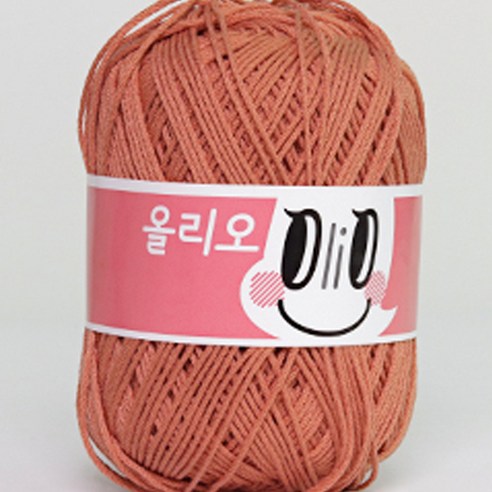 창의적인 손으로 만든 그물백을 즐기며 해변 스타일을 더욱 멋지게